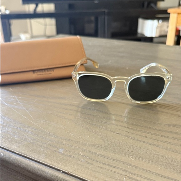 Burberry Transparent Frame Sunglasses with Tan Case - Picture 1 of 4